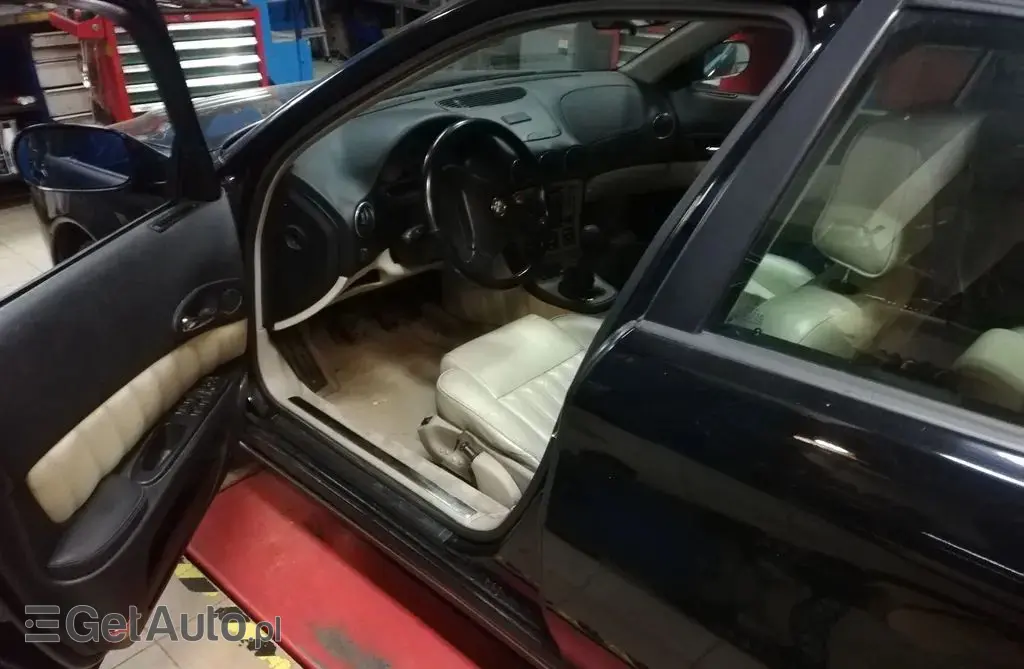 ALFA ROMEO 166 