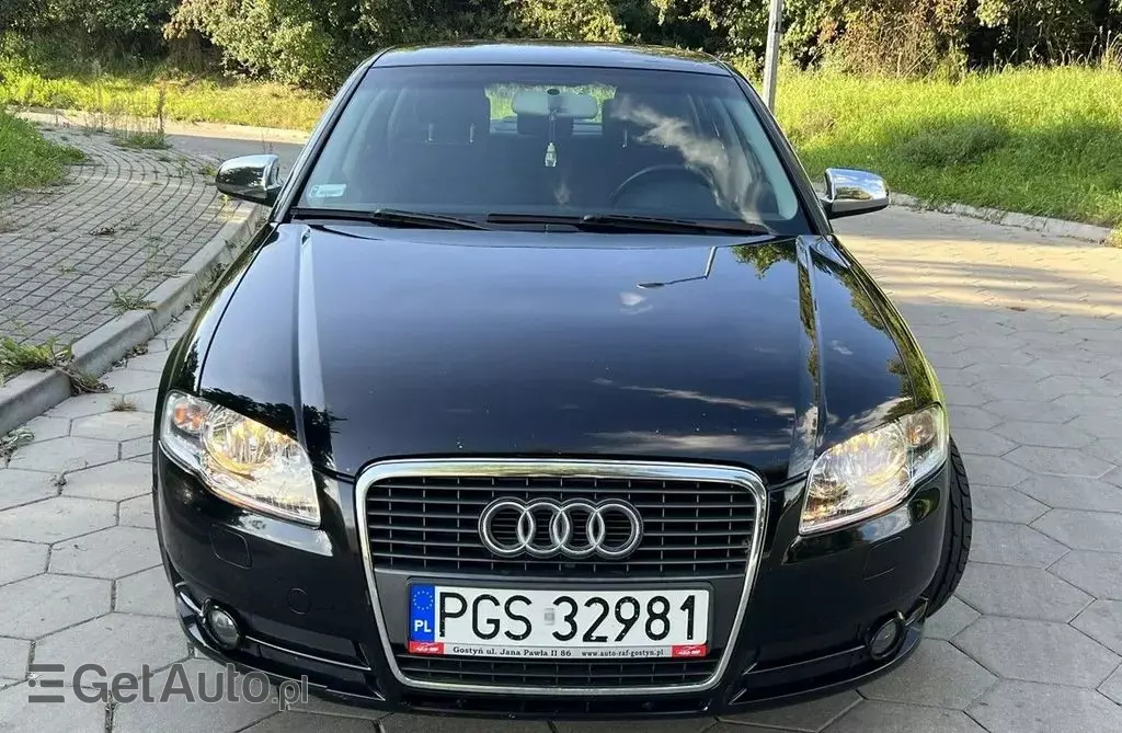 AUDI A4 
