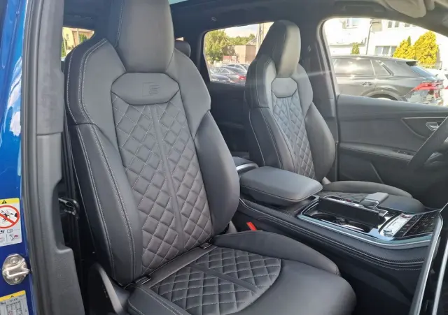 AUDI SQ7 