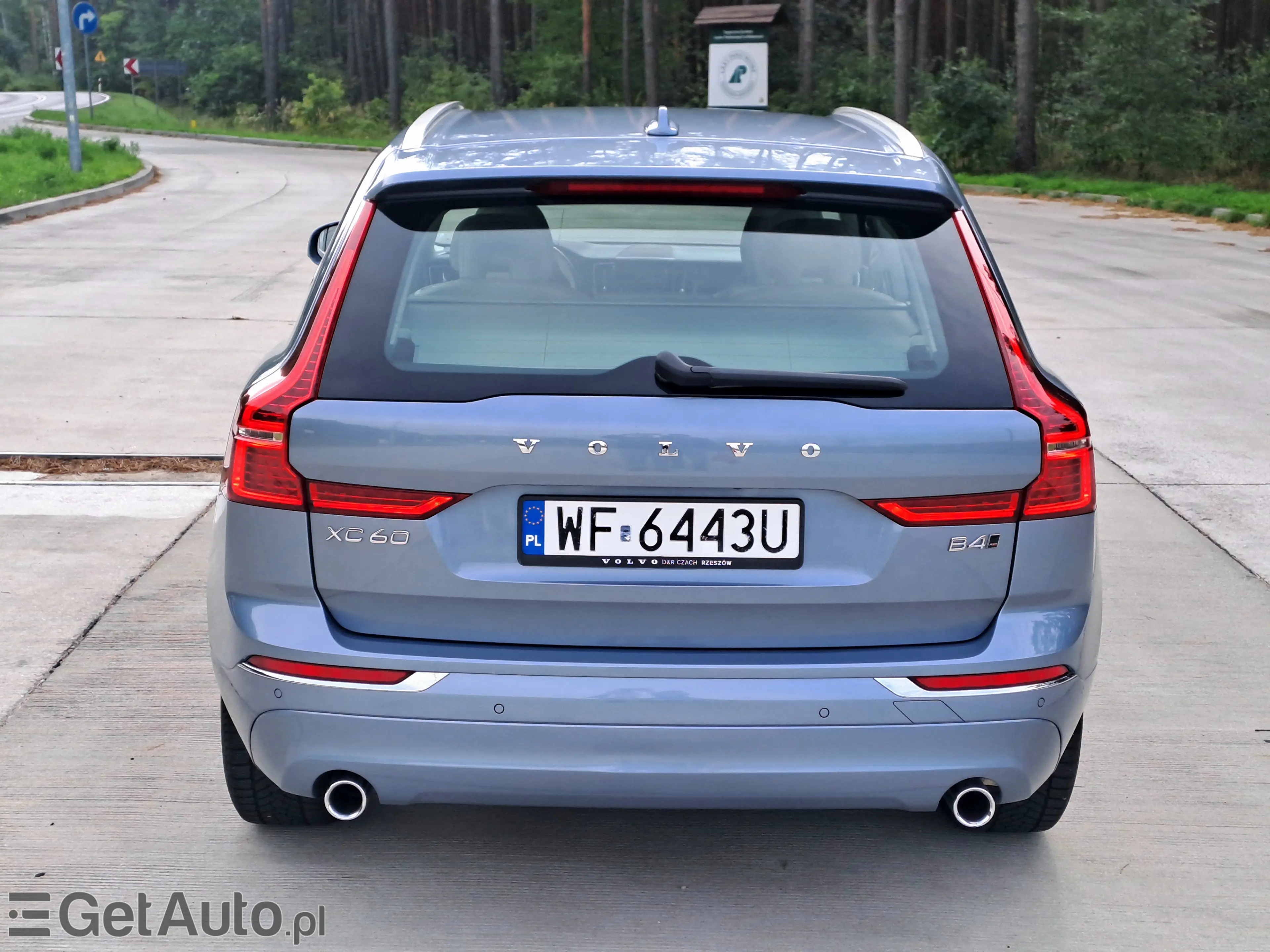 VOLVO Xc 60 Momentum Pro AWD