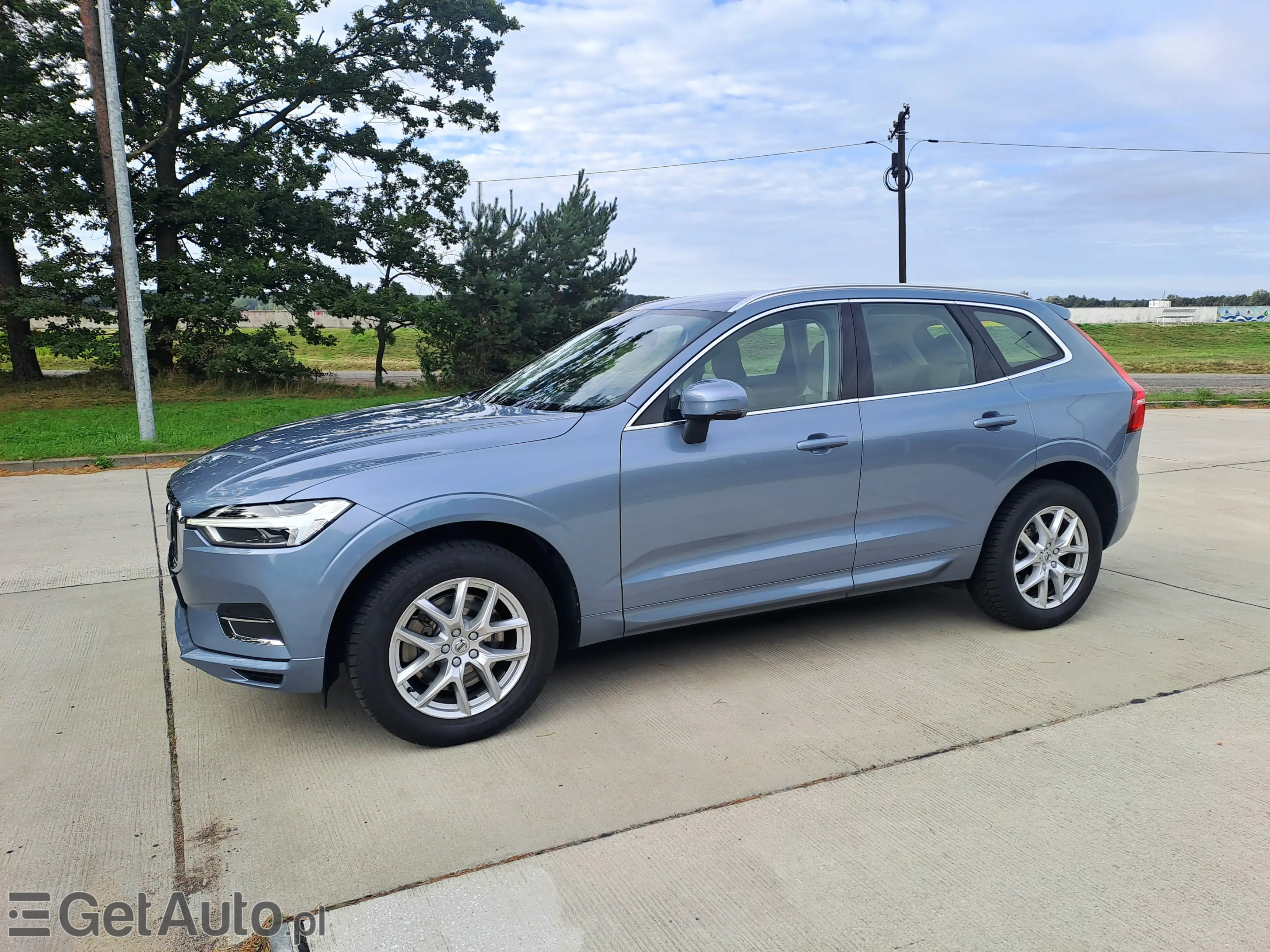 VOLVO Xc 60 Momentum Pro AWD