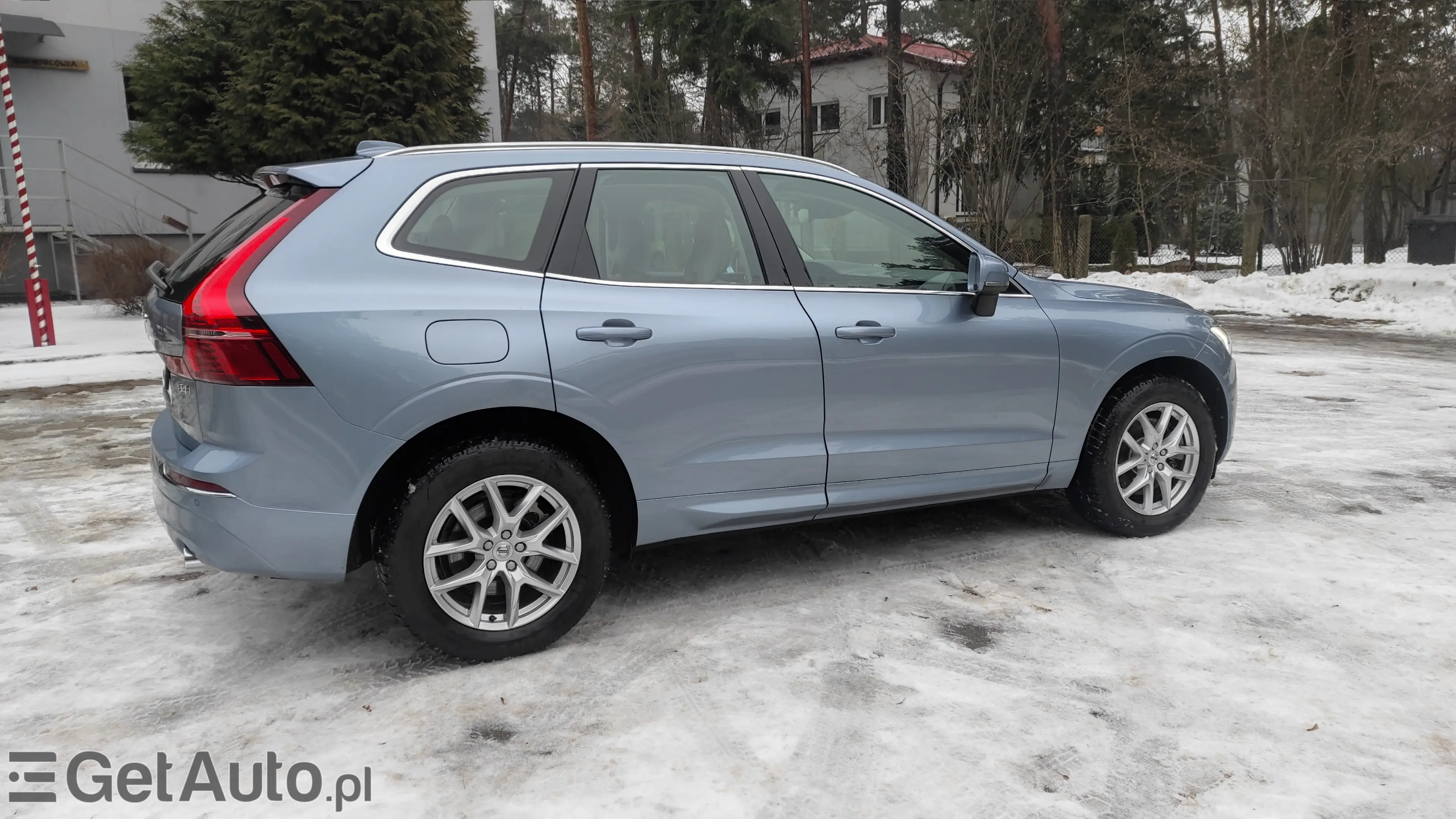 VOLVO Xc 60 Momentum Pro AWD