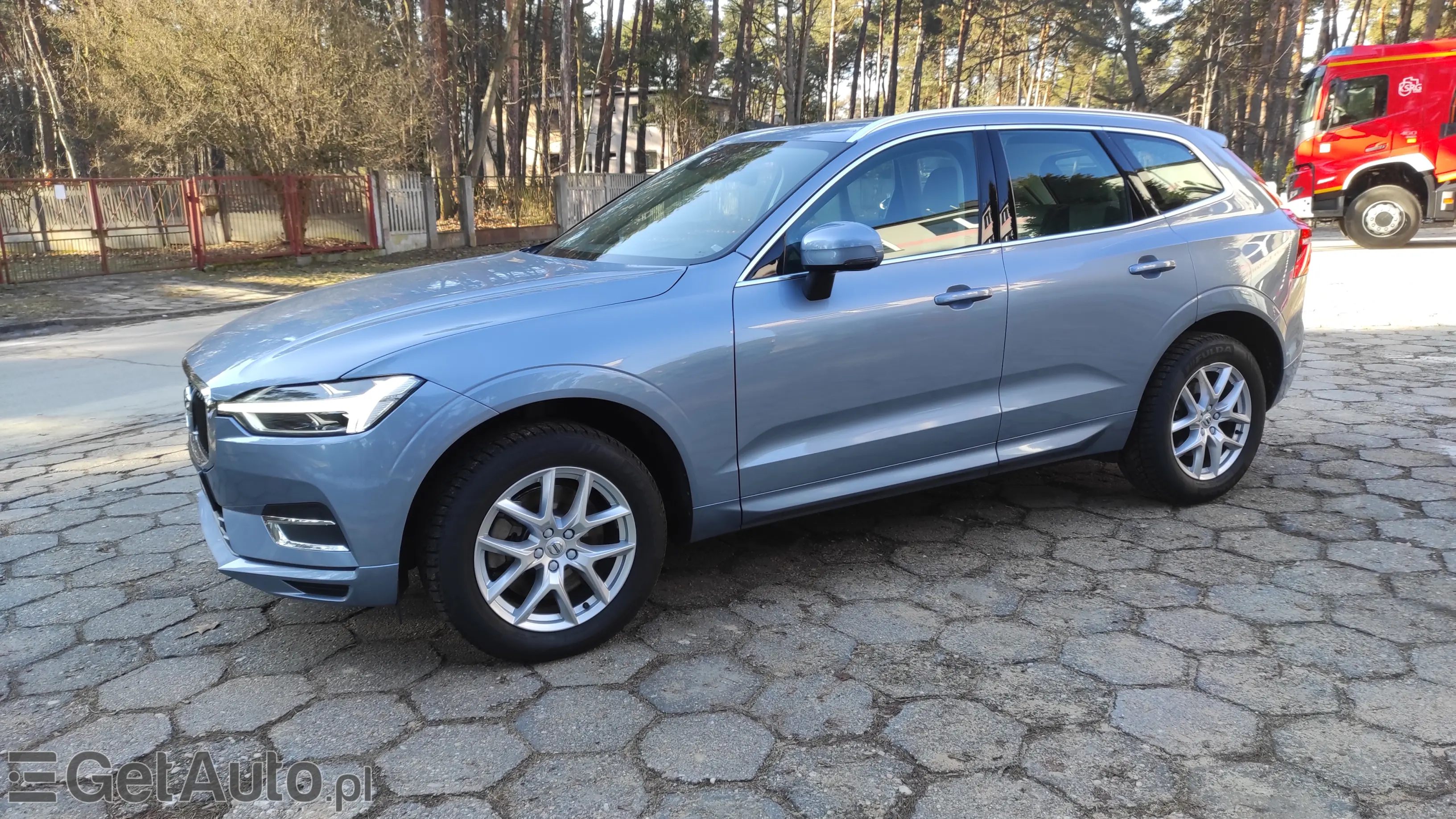 VOLVO Xc 60 Momentum Pro AWD