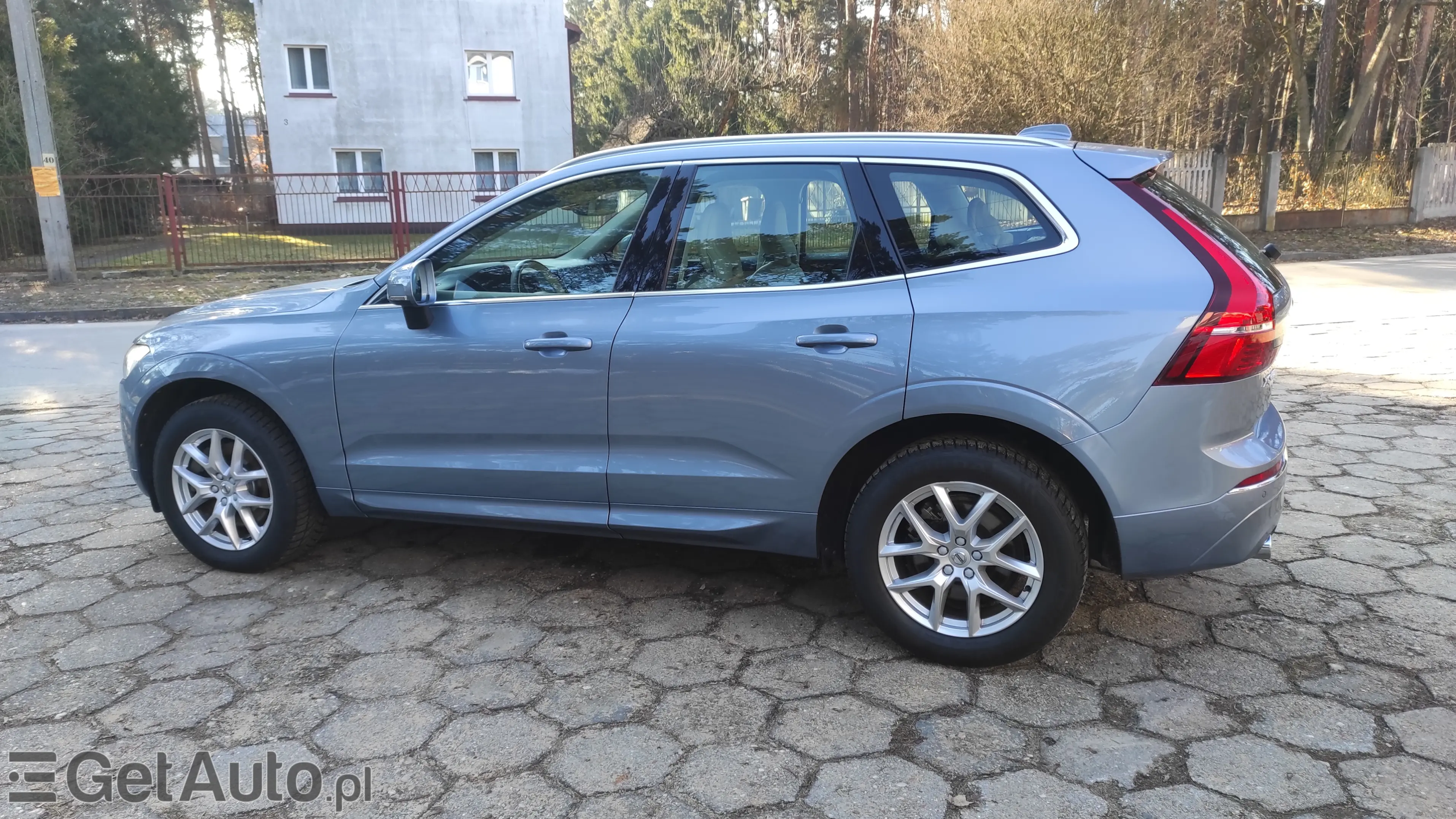 VOLVO Xc 60 Momentum Pro AWD