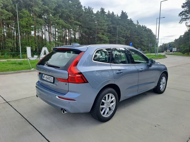 VOLVO Xc 60 Momentum Pro AWD