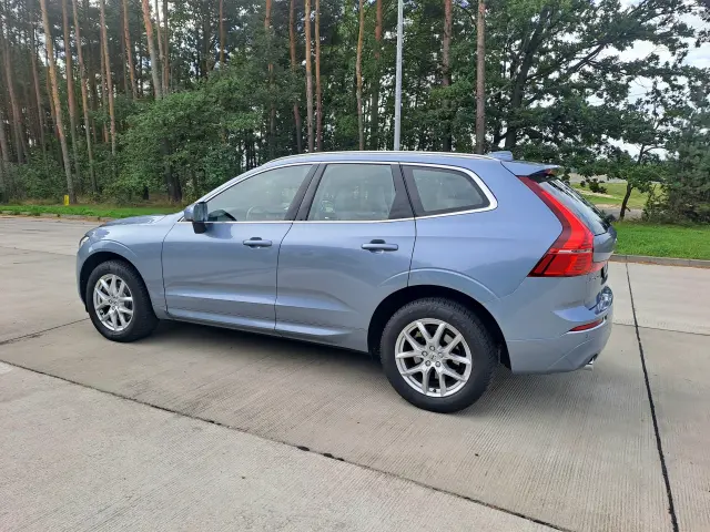 VOLVO Xc 60 Momentum Pro AWD