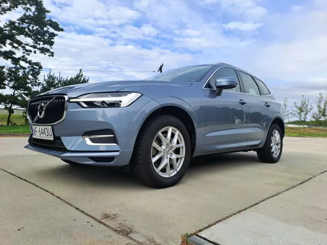 VOLVO Xc 60 Momentum Pro AWD