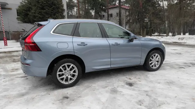 VOLVO Xc 60 Momentum Pro AWD