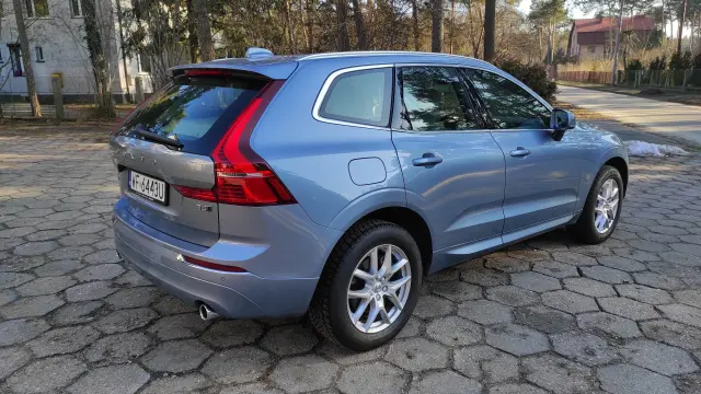VOLVO Xc 60 Momentum Pro AWD