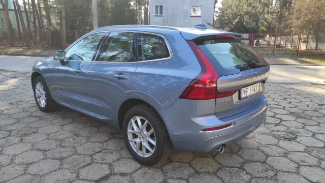 VOLVO Xc 60 Momentum Pro AWD