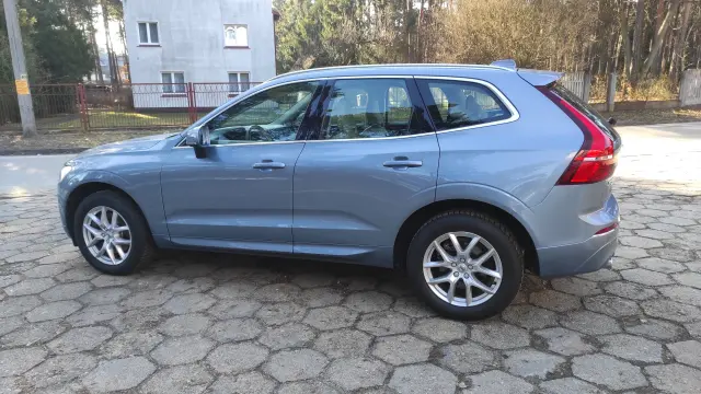VOLVO Xc 60 Momentum Pro AWD