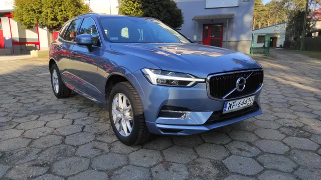 VOLVO Xc 60 Momentum Pro AWD