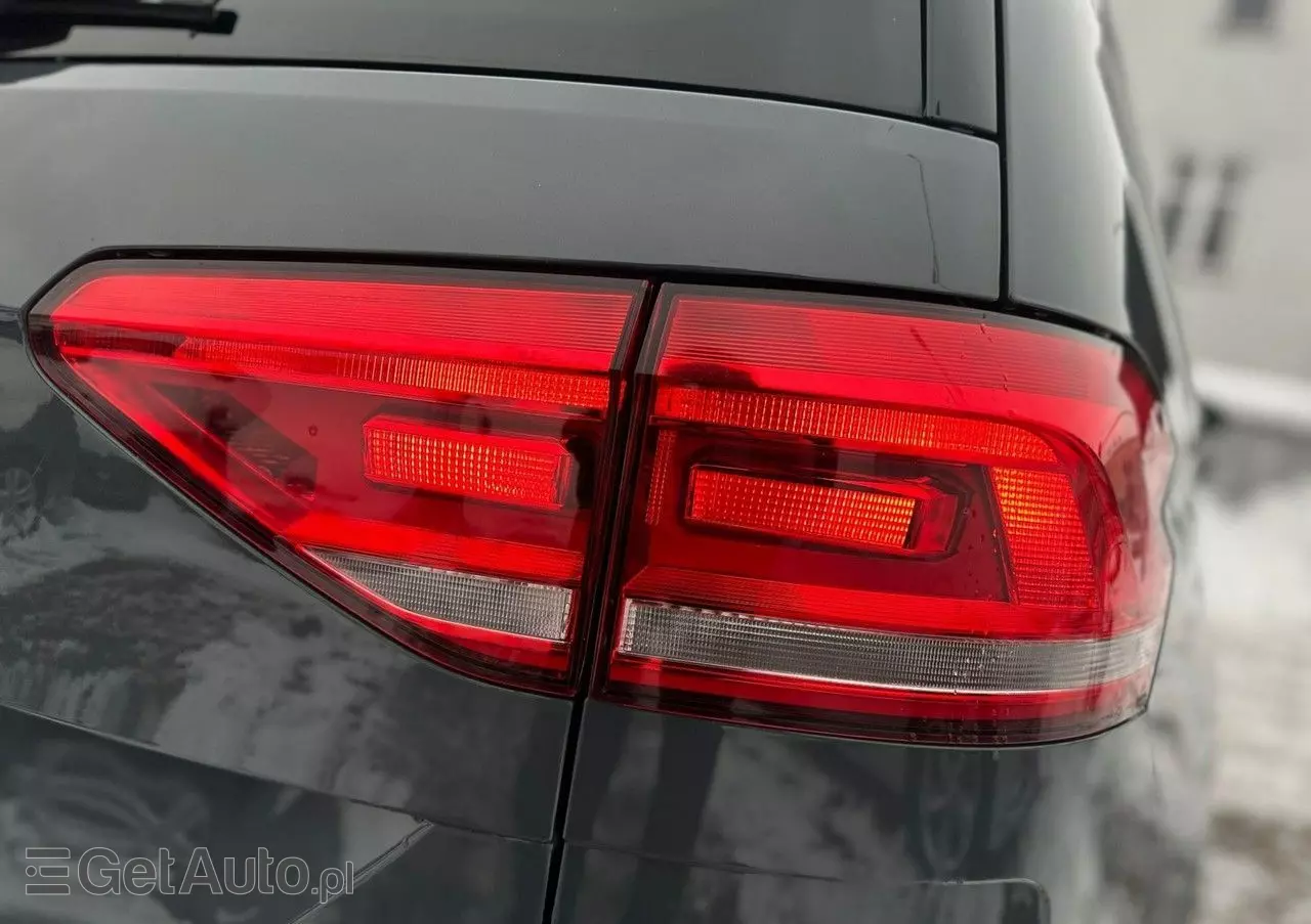 VOLKSWAGEN Touran 2.0 TDI BMT SCR Comfortline