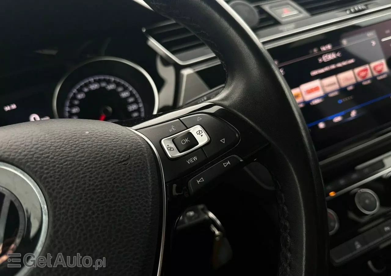 VOLKSWAGEN Touran 2.0 TDI BMT SCR Comfortline