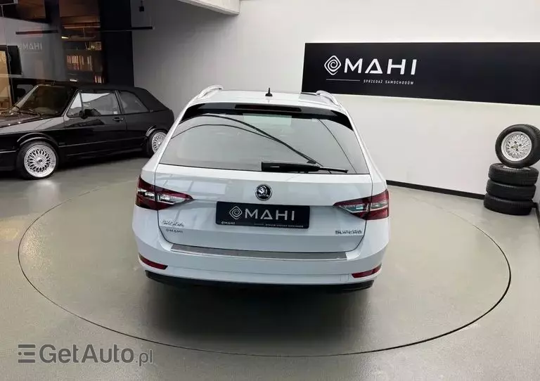 SKODA Superb 1.6 TDI Style