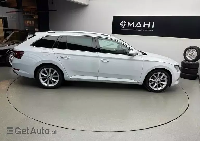 SKODA Superb 1.6 TDI Style