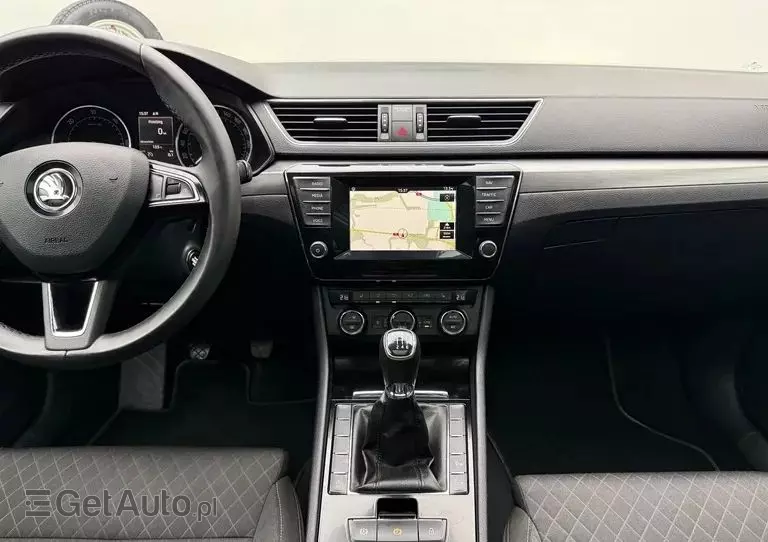 SKODA Superb 1.6 TDI Style