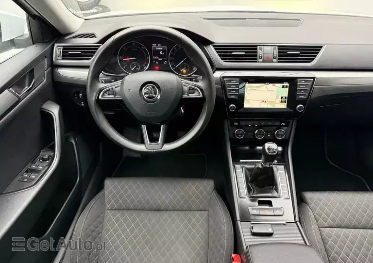 SKODA Superb 1.6 TDI Style