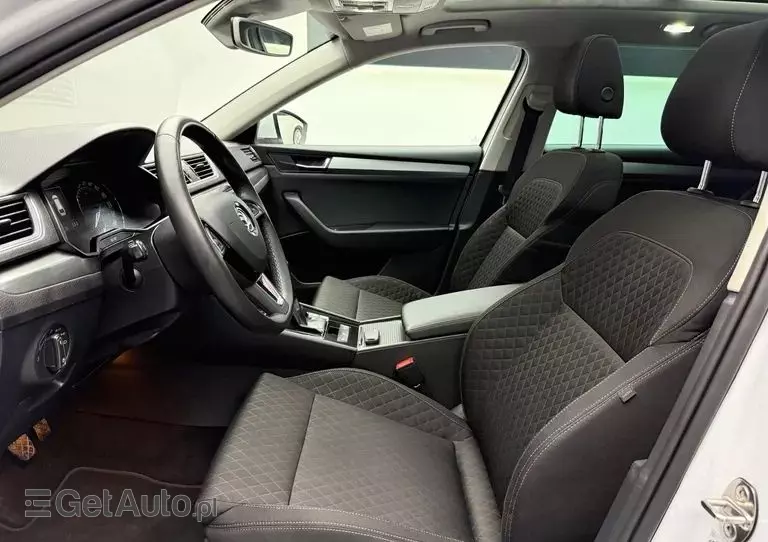 SKODA Superb 1.6 TDI Style