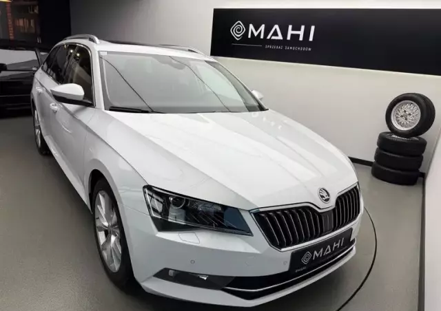 SKODA Superb 1.6 TDI Style