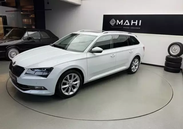 SKODA Superb 1.6 TDI Style