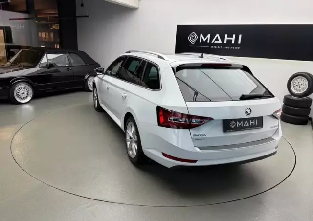 SKODA Superb 1.6 TDI Style