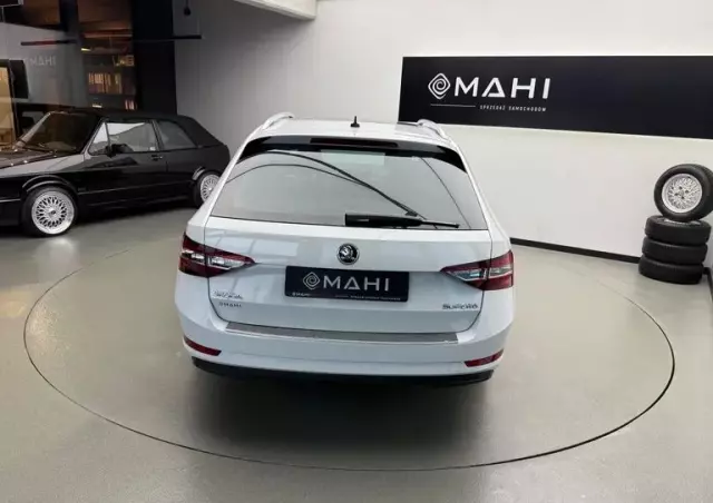 SKODA Superb 1.6 TDI Style