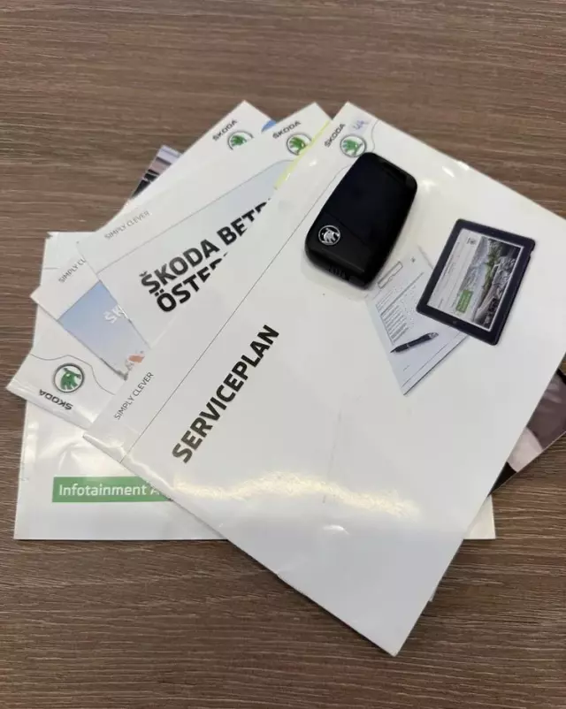 SKODA Superb 1.6 TDI Style