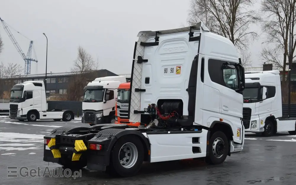 FORD F-MAX 500 / RETARDER / KLIMATYZACJA POSTOJOWA / ACC / NAWIGACJA / KLIMA / LEDY / 2 ZBIORNIKI / FULL SPILERY / 2023 / NISKI PRZEBIEG / FULL OPCJA / GWARANCJA PRODUCENTA / SERWISOWANY / SPROWADZONY 