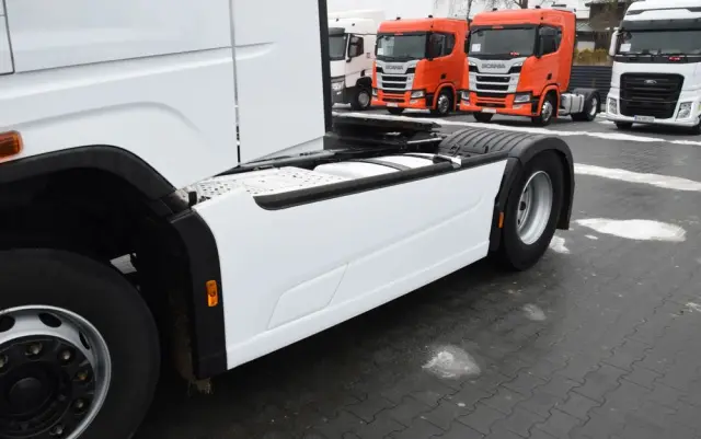 FORD F-MAX 500 / RETARDER / KLIMATYZACJA POSTOJOWA / ACC / NAWIGACJA / KLIMA / LEDY / 2 ZBIORNIKI / FULL SPILERY / 2023 / NISKI PRZEBIEG / FULL OPCJA / GWARANCJA PRODUCENTA / SERWISOWANY / SPROWADZONY 