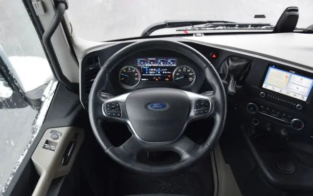 FORD F-MAX 500 / RETARDER / KLIMATYZACJA POSTOJOWA / ACC / NAWIGACJA / KLIMA / LEDY / 2 ZBIORNIKI / FULL SPILERY / 2023 / NISKI PRZEBIEG / FULL OPCJA / GWARANCJA PRODUCENTA / SERWISOWANY / SPROWADZONY 