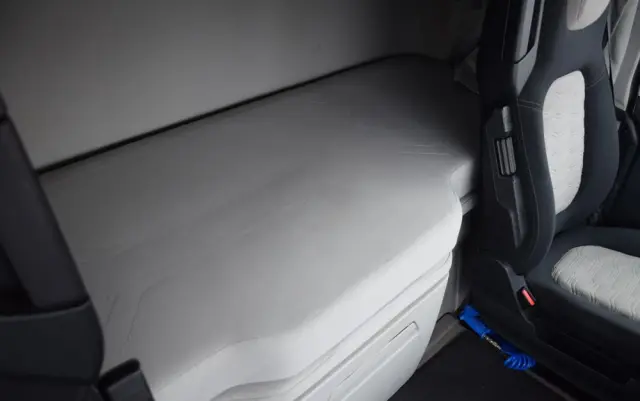 FORD F-MAX 500 / RETARDER / KLIMATYZACJA POSTOJOWA / ACC / NAWIGACJA / KLIMA / LEDY / 2 ZBIORNIKI / FULL SPILERY / 2023 / NISKI PRZEBIEG / FULL OPCJA / GWARANCJA PRODUCENTA / SERWISOWANY / SPROWADZONY 