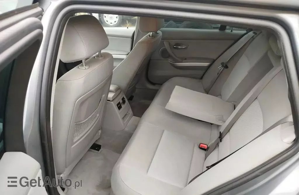 BMW Seria 3 316d (115 KM)