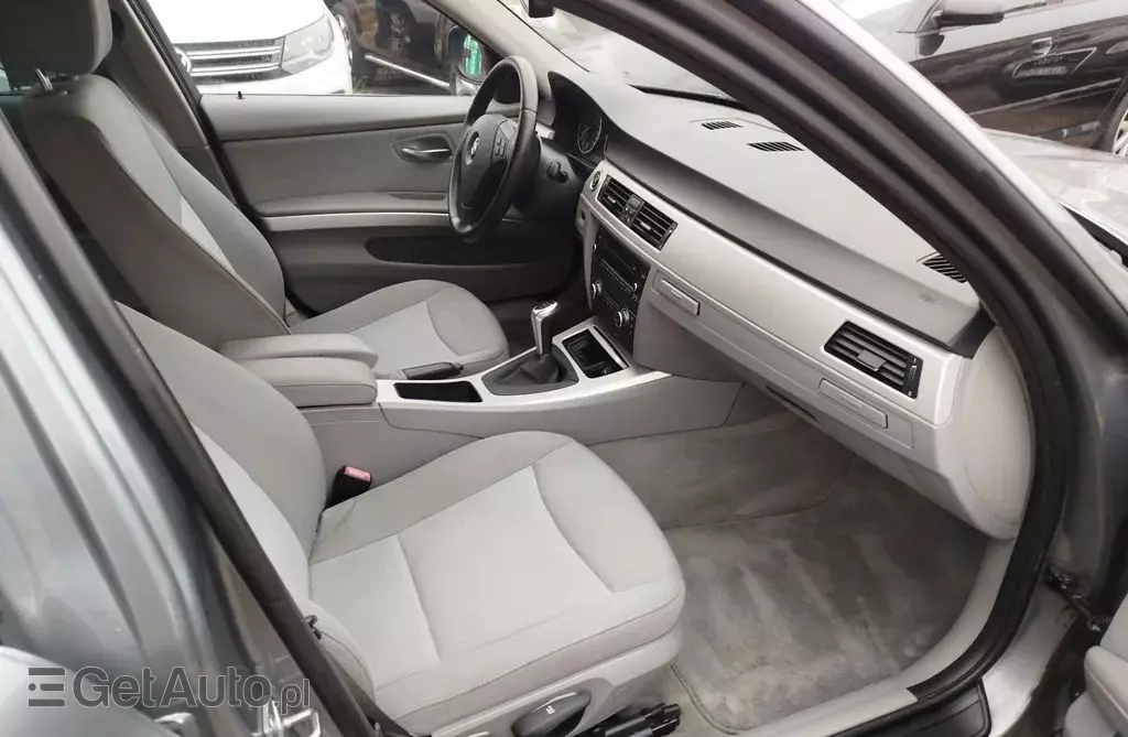 BMW Seria 3 316d (115 KM)
