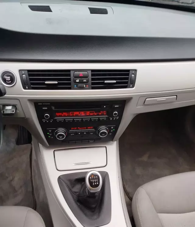 BMW Seria 3 316d (115 KM)