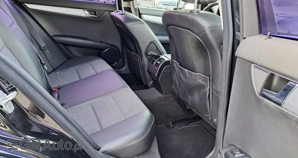 MERCEDES-BENZ Klasa C 180 T BlueEFFICIENCY 7G-TRONIC Elegance