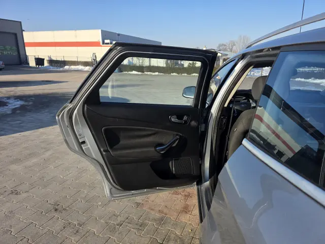 FORD Mondeo Titanium