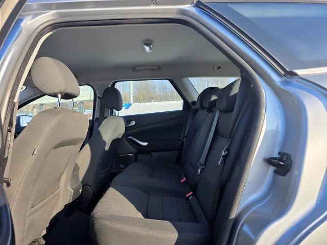 FORD Mondeo Titanium