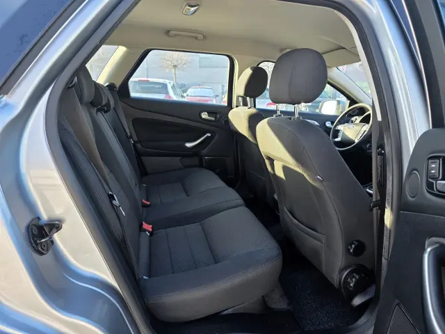 FORD Mondeo Titanium