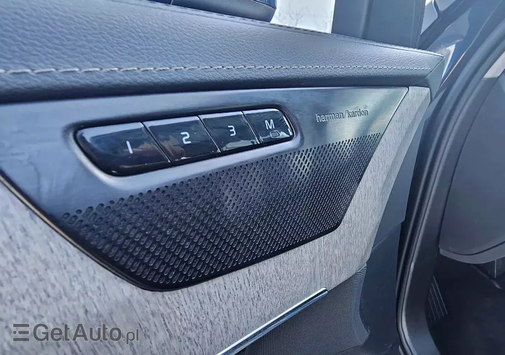 VOLVO XC 90 T8 AWD Plug-In Hybrid Ultimate Bright 7os