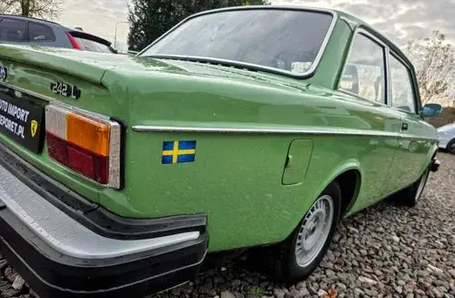 VOLVO 242l 
