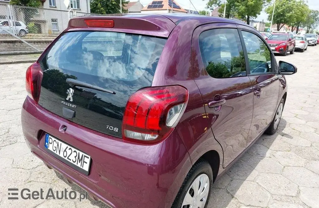 PEUGEOT 108 