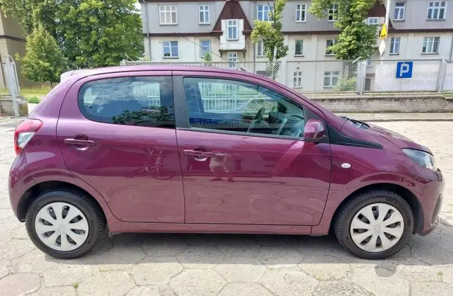 PEUGEOT 108 