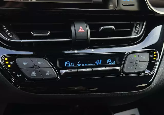 TOYOTA C-HR 1.2 T Premium