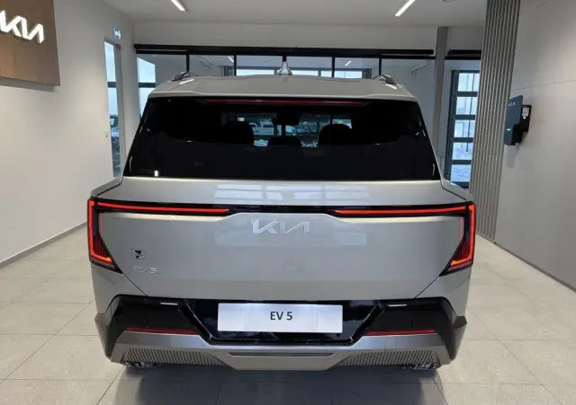 KIA EV5 