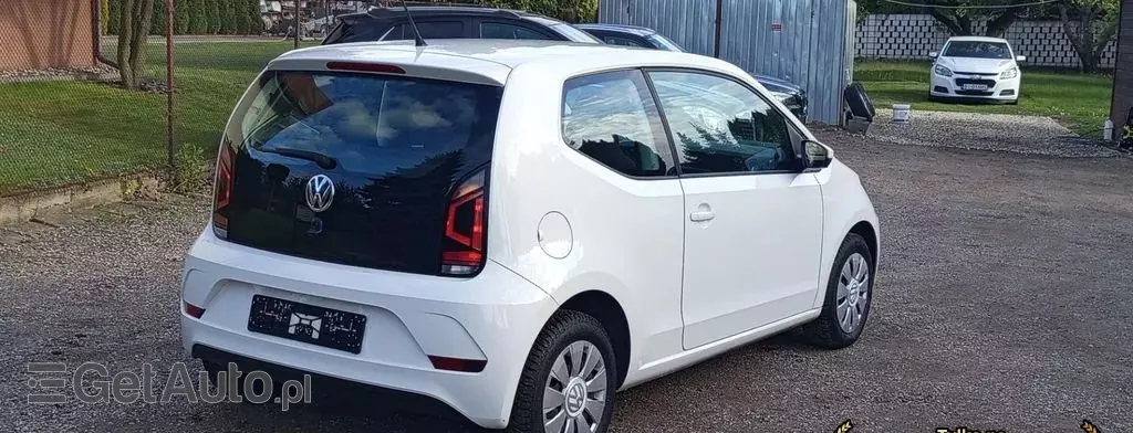 VOLKSWAGEN Up! 