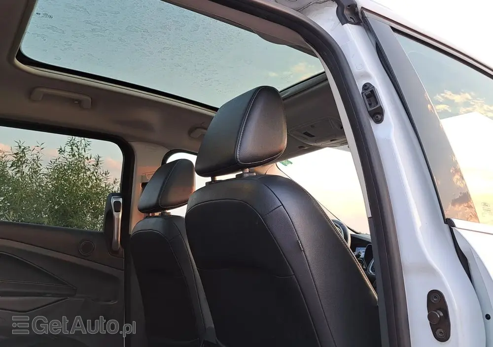 FORD Grand C-MAX 2.0 TDCi Titanium