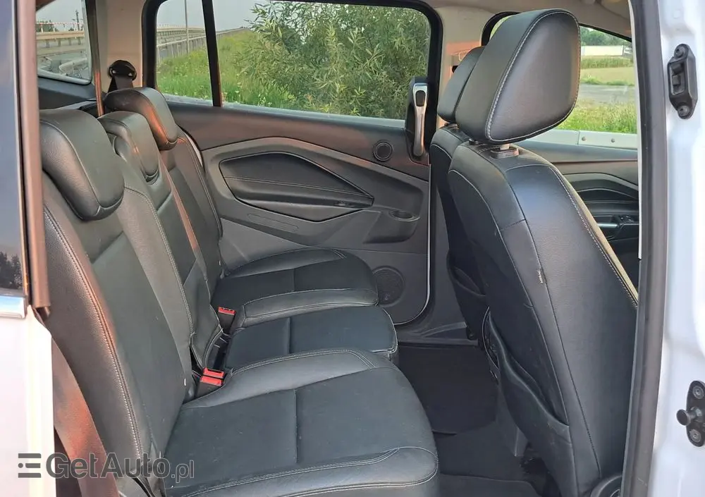 FORD Grand C-MAX 2.0 TDCi Titanium