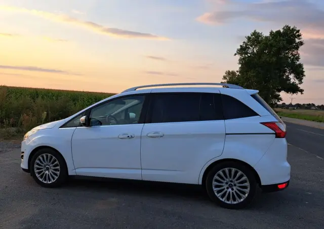 FORD Grand C-MAX 2.0 TDCi Titanium