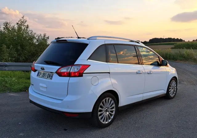 FORD Grand C-MAX 2.0 TDCi Titanium